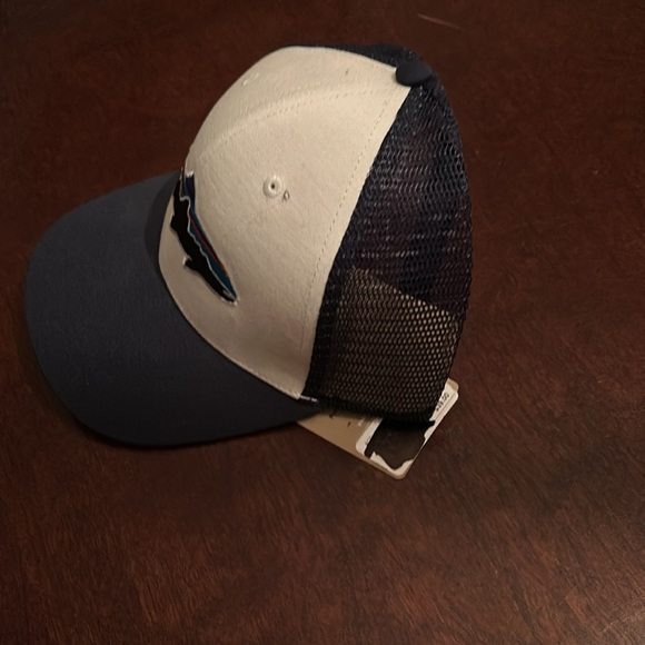 Patagonia hats nwt - Picture 6 of 8